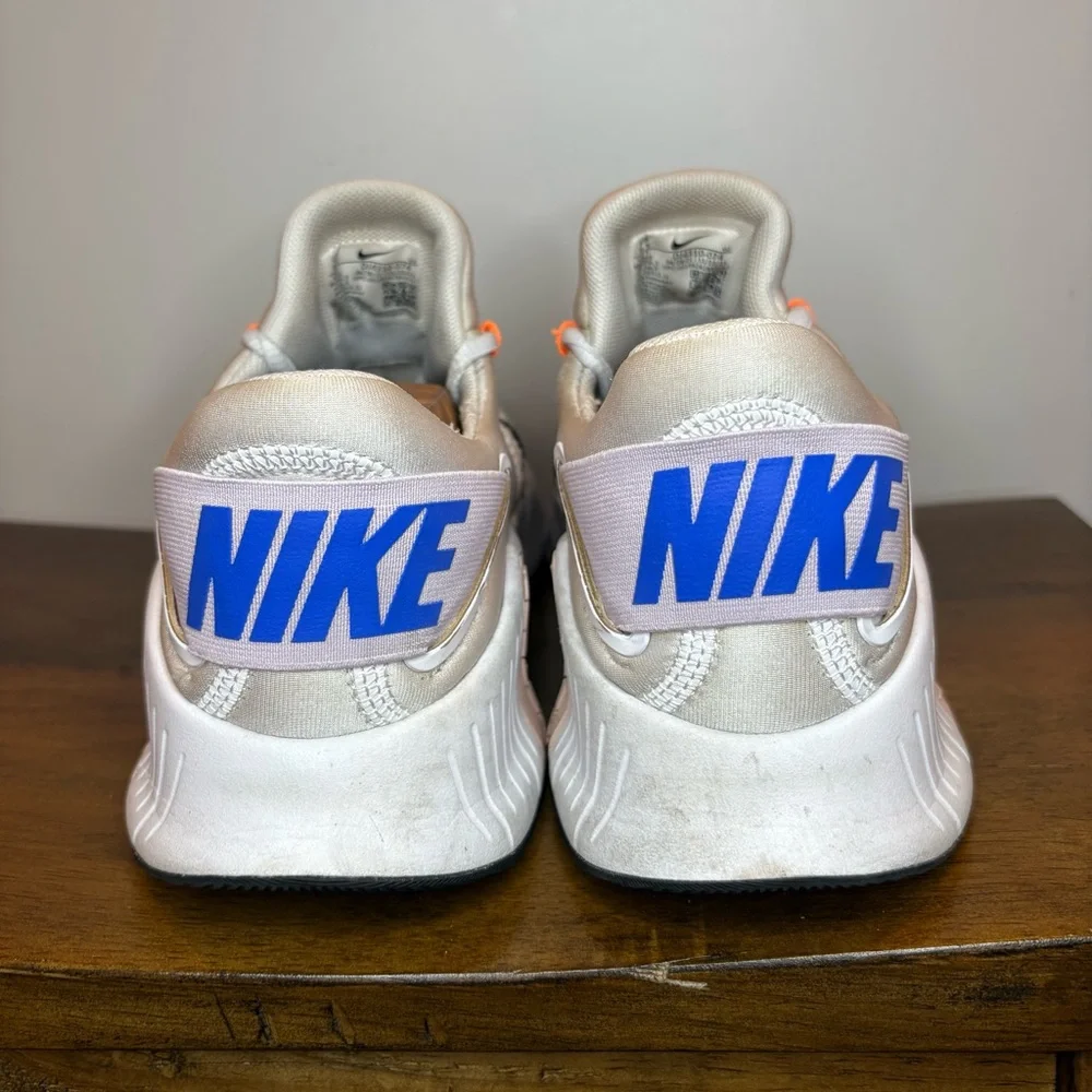 Nike | Metcon 4 Training Shoes - Printed White Black ; Womens 9.5